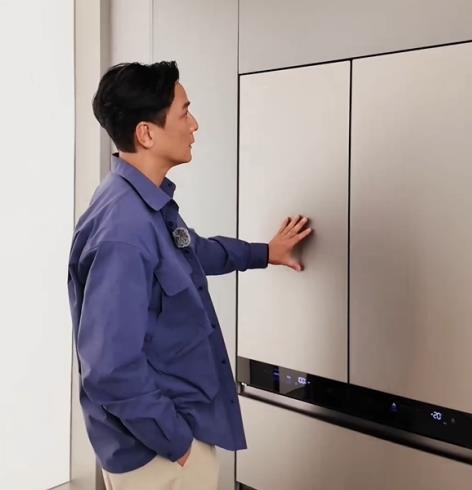 铂银嵌雅，智驭全屋！COLMO新象套系，让优雅融入生活每一面